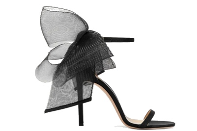 [title] - Das britische Luxuslabel Jimmy Choo ist der Inbegriff von Glamour, Luxus und außergewöhnlichem Design. Die  Luxusschuhe von Jimmy Choo zieren die Füße berühmter Hollywoodstars  und auch Mitglieder des englischen Köngishauses zählen zur Fangemeinde der Kultmarke,