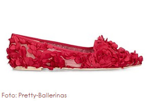 [title] - Ballerinas feiern ein echtes Revival und gehören zu den Must-haves der neuen Saison. Egal ob klassisch-rund, spitz oder mit leichtem Karrée – Ballerinas überzeugen durch ihre Vielseitigkeit und feminine Ausstrahlung.